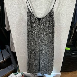 Abercrombie, black and white midi dress